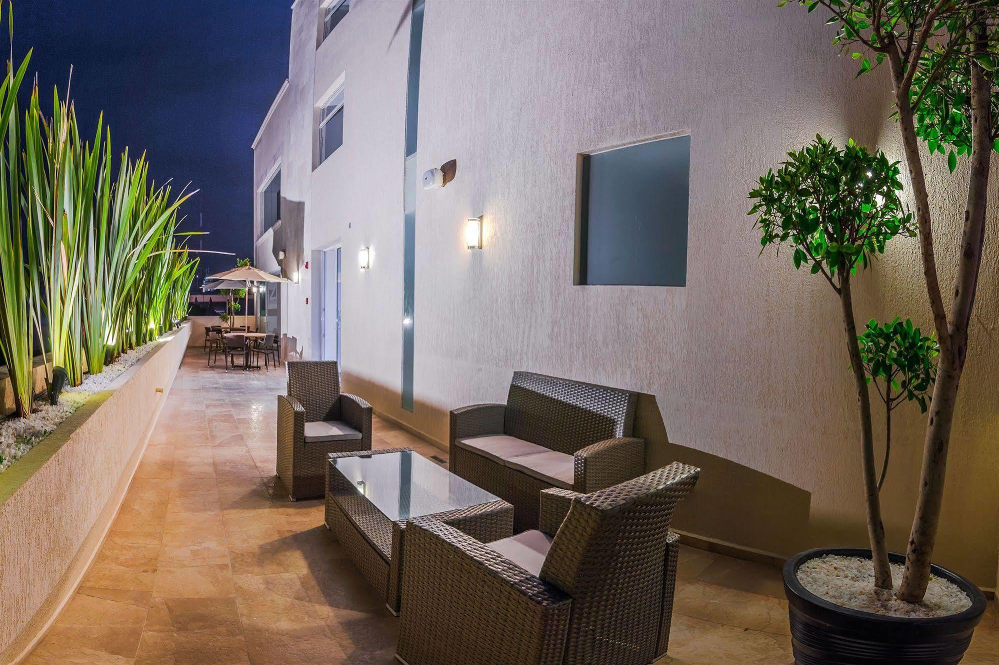 Hotel Zenith Tehuacán 外观 照片